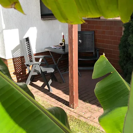 Haff-ostseeferienhausapartment Erdgeschoss Szálloda Mönkebude