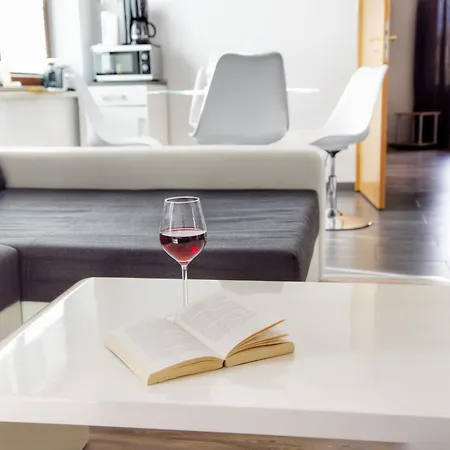 Hotel Haff-ostseeferienhausapartment Erdgeschoss Mönkebude