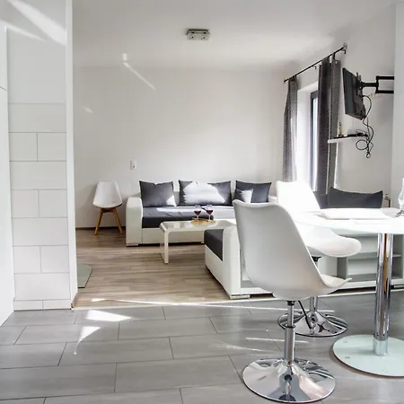 Haff-ostseeferienhausapartment Erdgeschoss Hotel